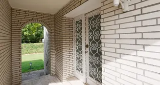 von_poll_real_estate_property_25040039_image_1