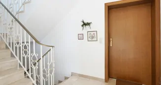 von_poll_real_estate_property_25040039_image_2