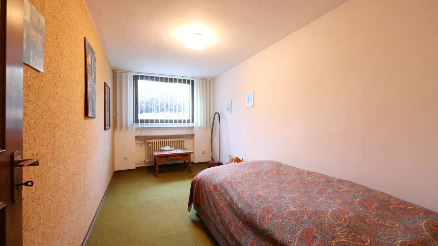 Zimmer im Souterrain