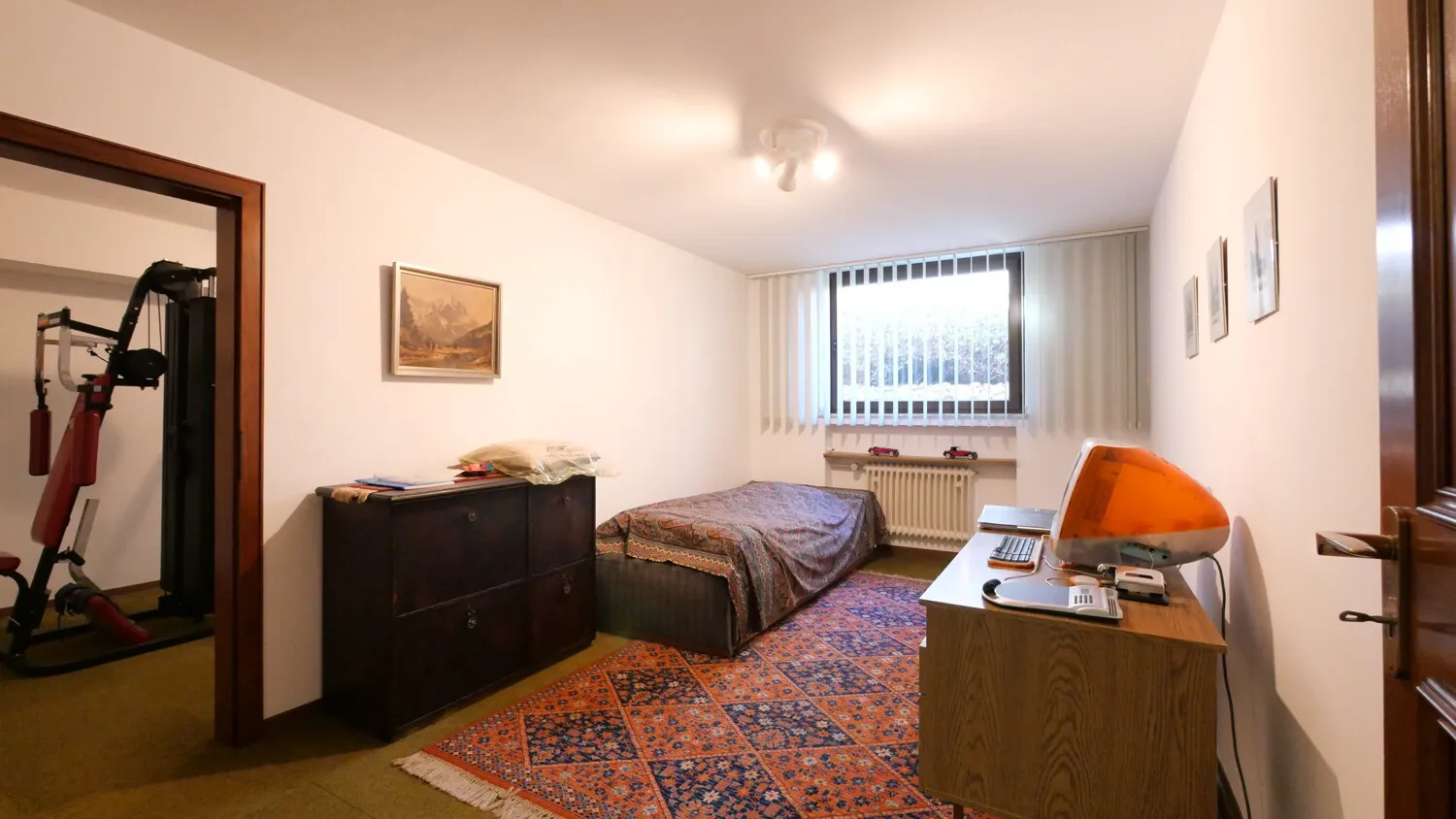 Zimmer im Souterrain