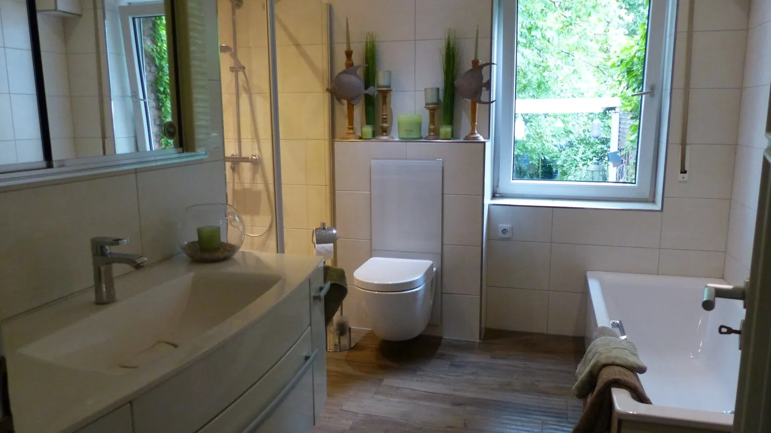 Badezimmer EG