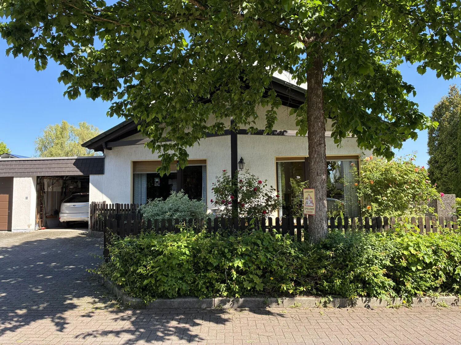 Außenaufnahme Anbau vorne_Südseite