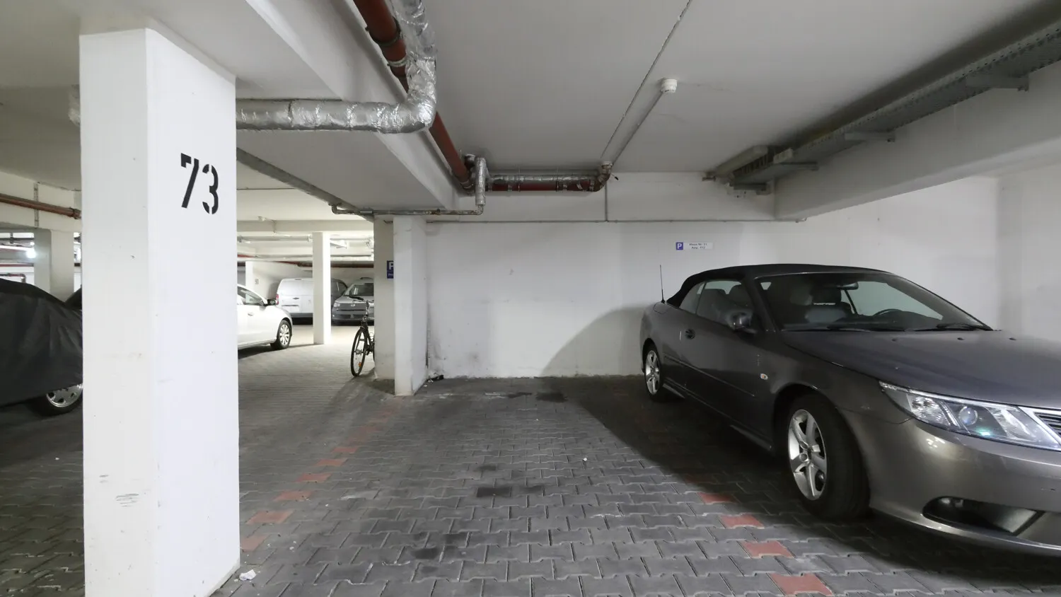 Tiefgaragenstellplatz