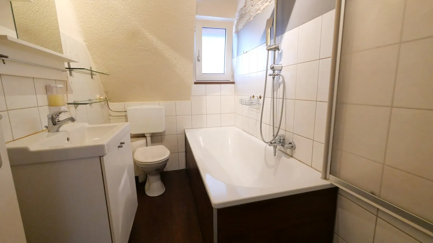 Bad Einliegerwohnung