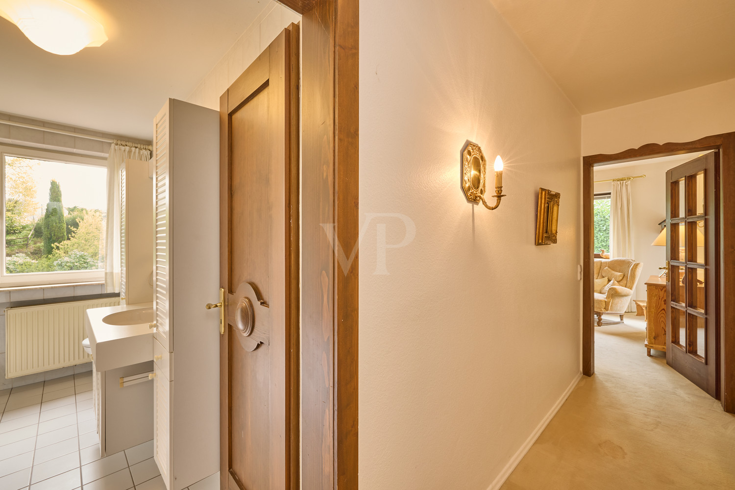 Übersicht Badezimmer & Schlafzimmer UG