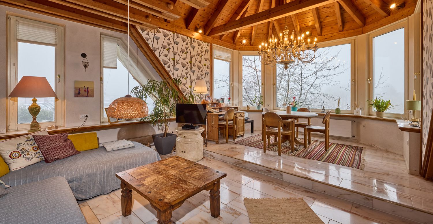 Wohnzimmer, DG