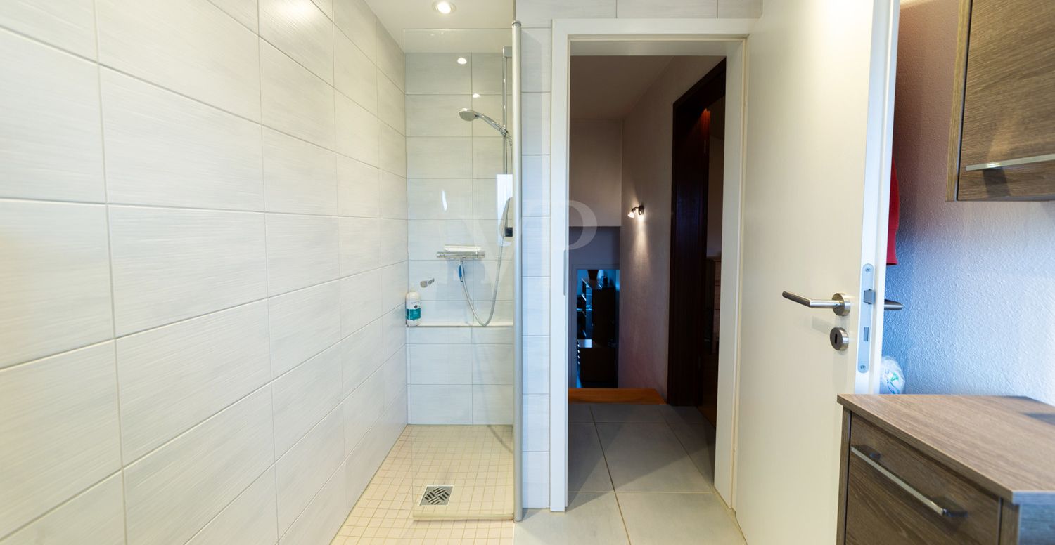 Badezimmer, Ansicht II