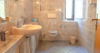 von_poll_real_estate_property_25177009_image_17