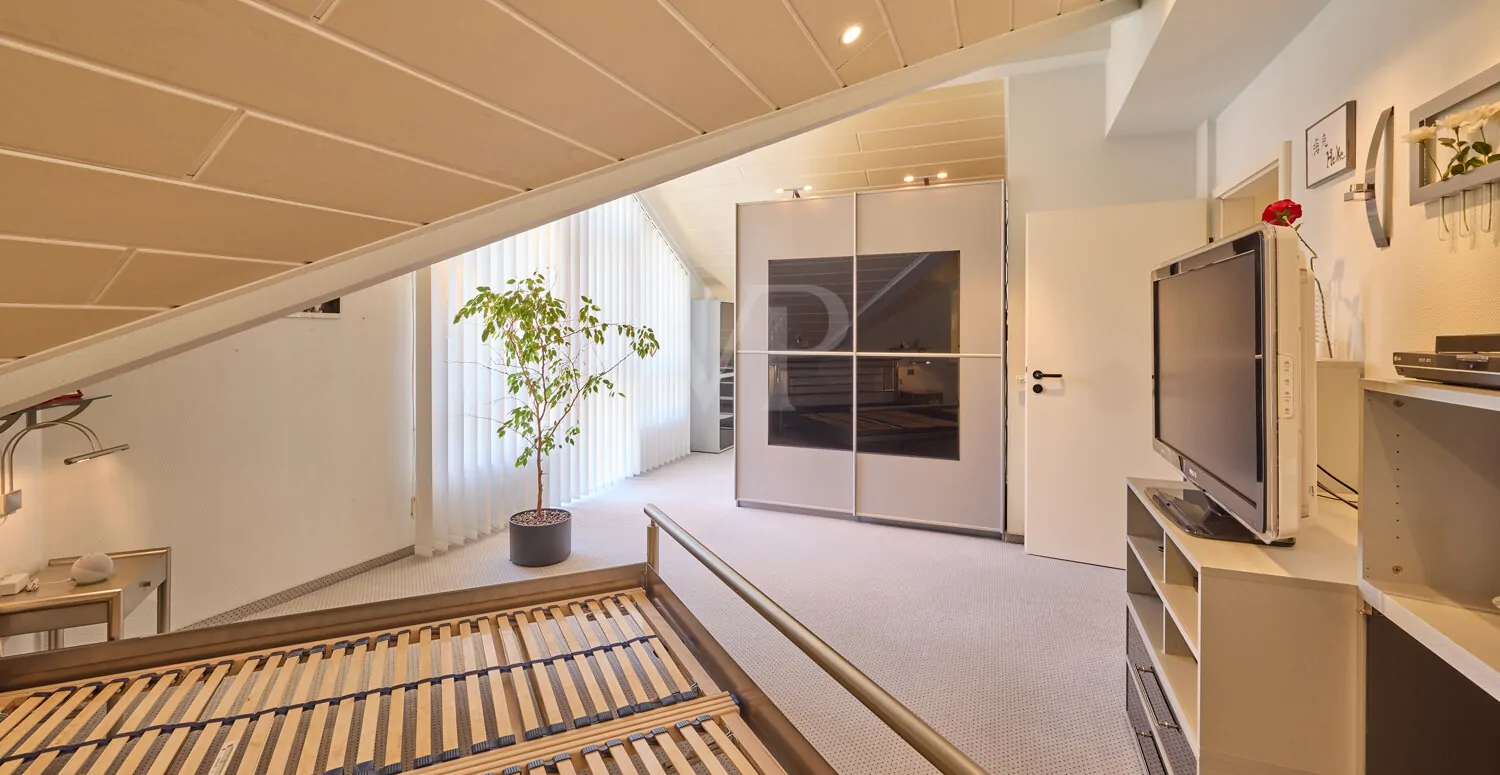 Schlafzimmer II m. Ankleide DG Wohnung III