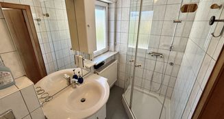 von_poll_real_estate_property_25177024_image_8