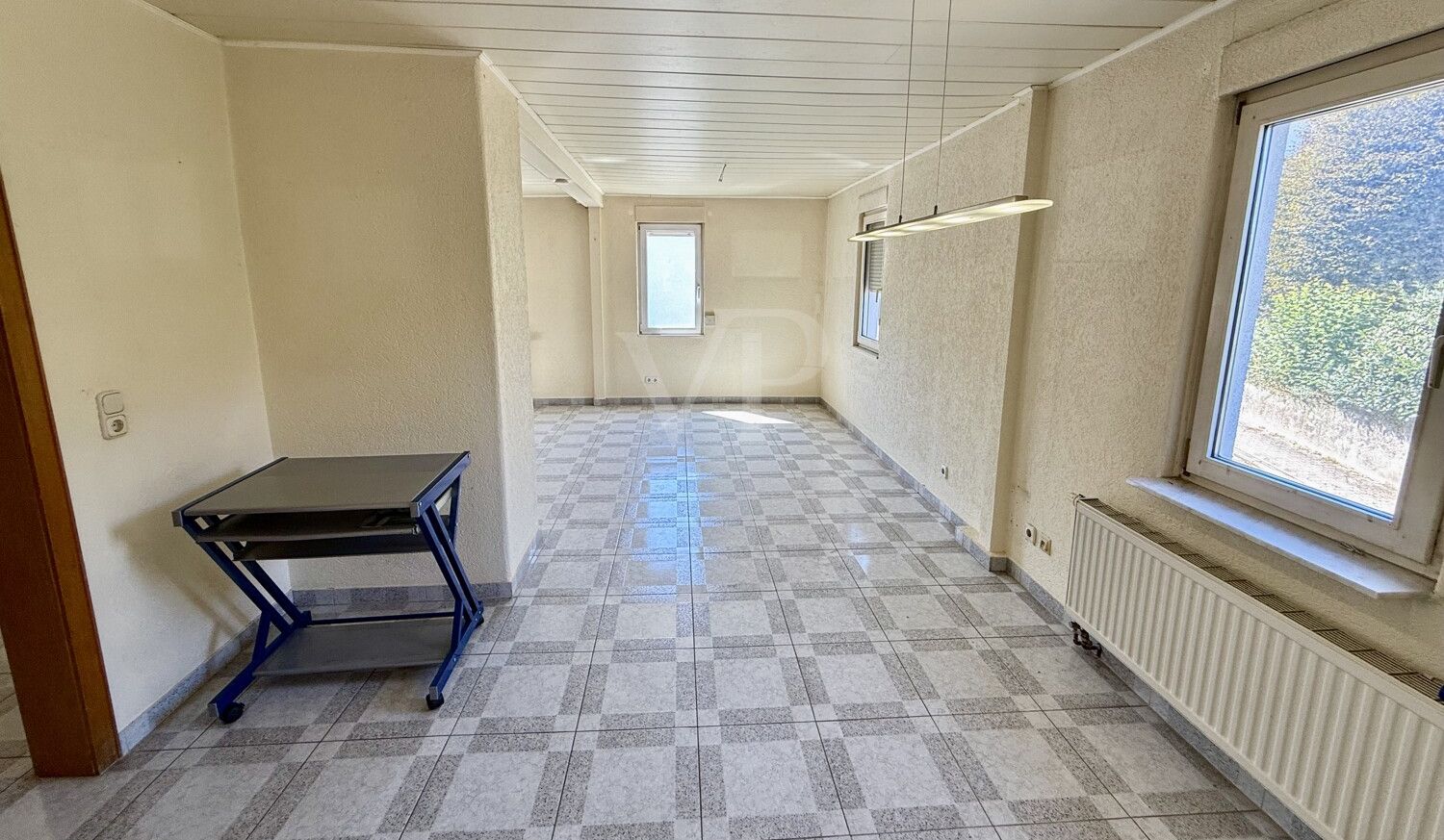 Wohn/ Esszimmer I