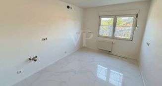 von_poll_real_estate_property_25177024_image_14