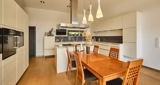 von_poll_real_estate_property_25177023_image_9