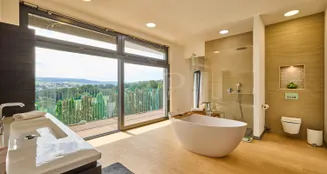 von_poll_real_estate_property_25177023_image_20