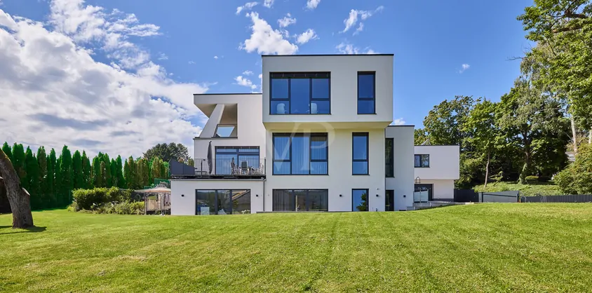 von Poll Immobilien GmbH