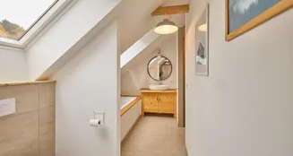 von_poll_real_estate_property_25177028_image_17