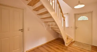 von_poll_real_estate_property_25177028_image_5