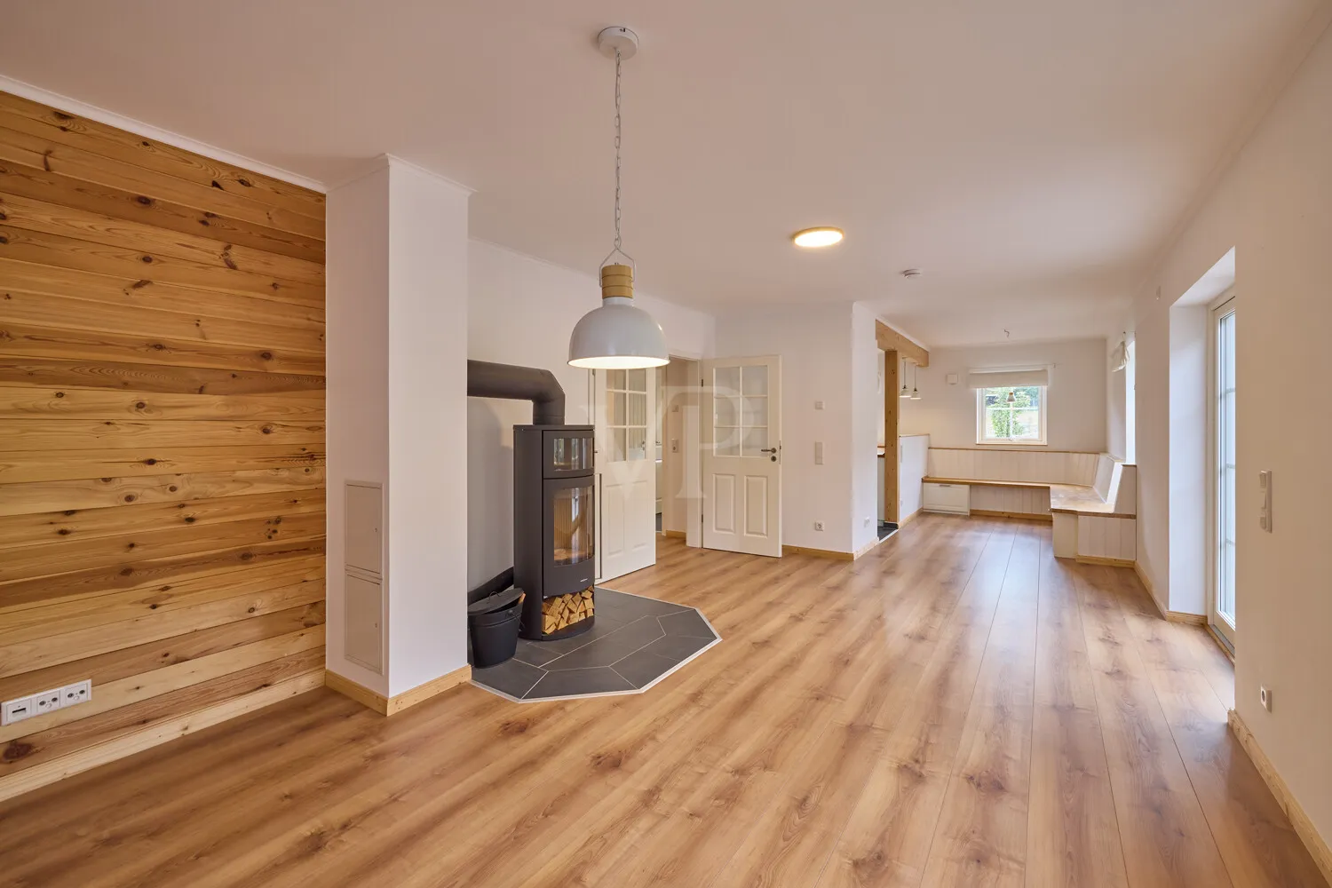 Wohnzimmer mit Essecke