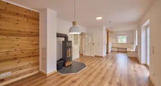 von_poll_real_estate_property_25177028_image_7