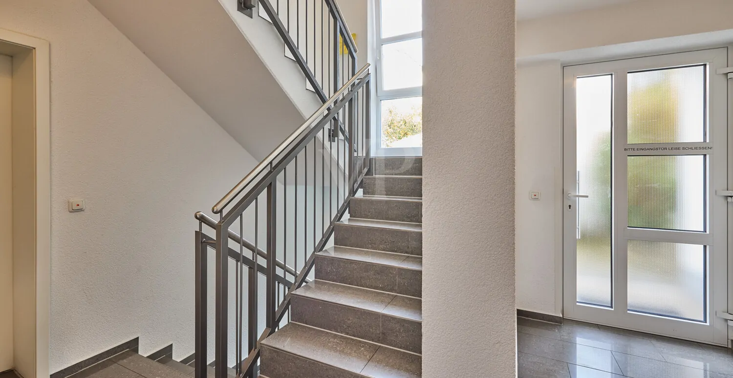 gepflegtes Treppenhaus