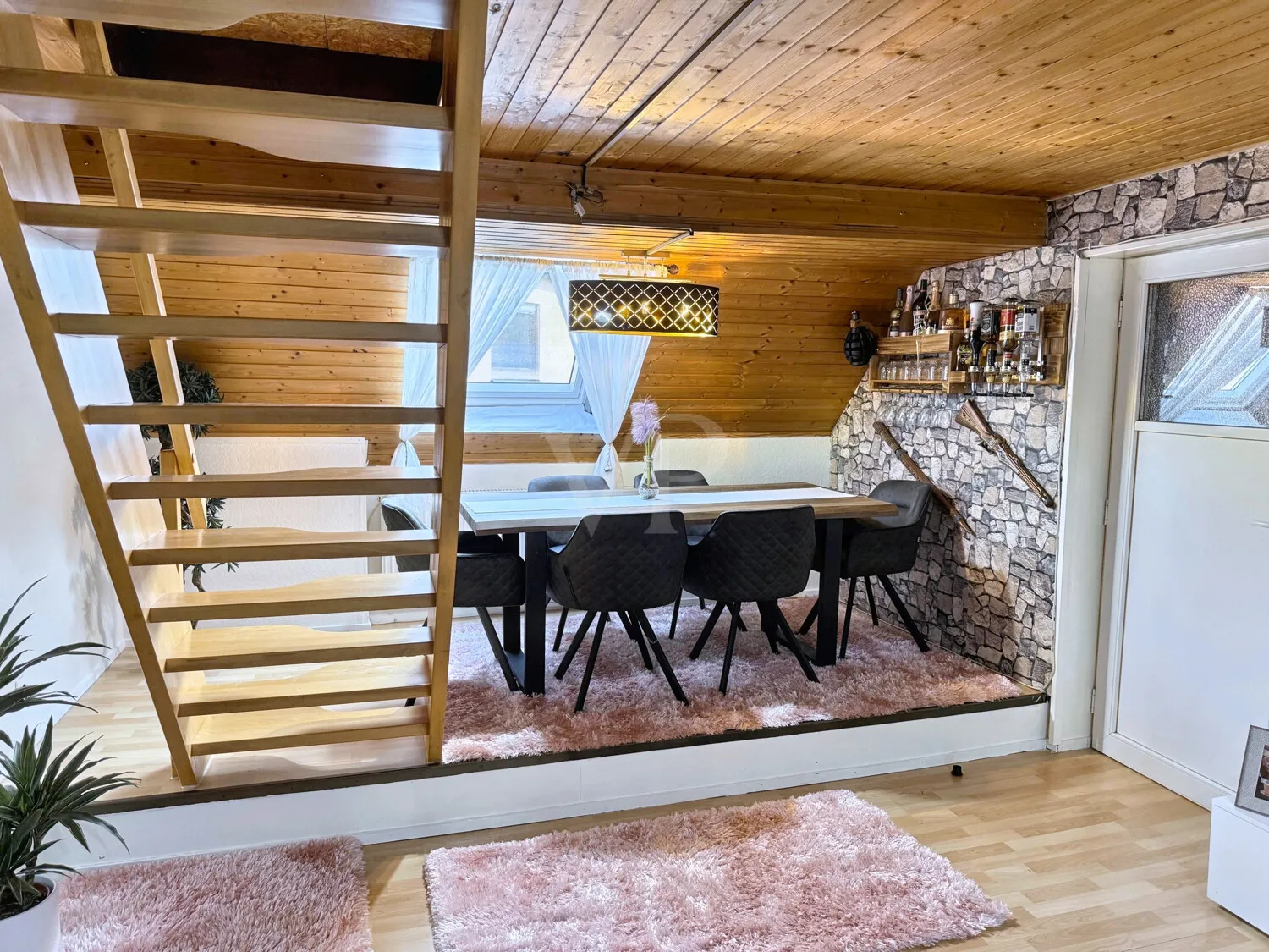 2. OG Wohn/ Essbereich