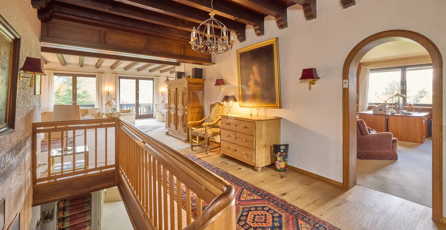 Übersicht Wohnzimmer & Bibliothek