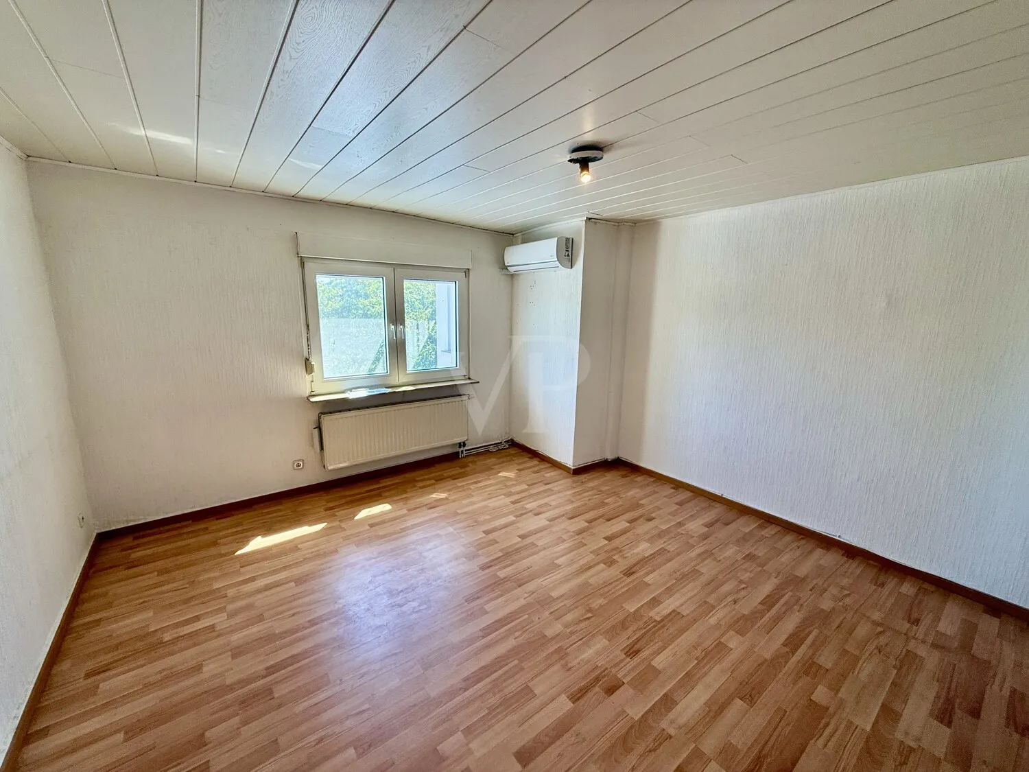 Arbeitszimmer/ Durchgangszimmer