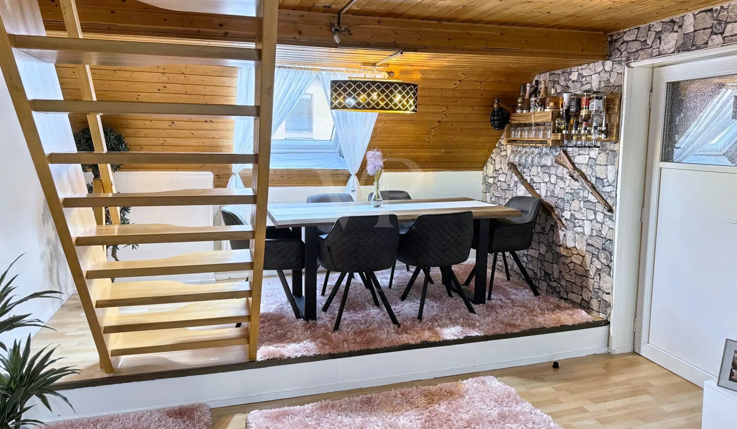 2. OG Wohn/ Essbereich