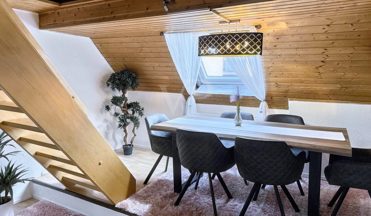 2. OG Wohn/ Essbereich