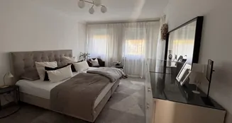 von_poll_real_estate_property_25179062_image_4