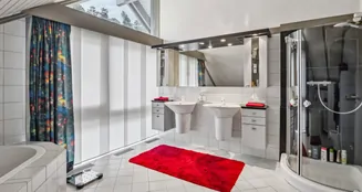 von_poll_real_estate_property_25199019_image_11