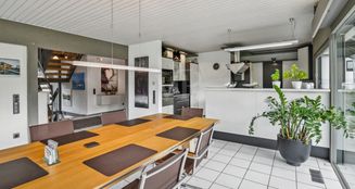 von_poll_real_estate_property_25199019_image_4