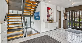 von_poll_real_estate_property_25199019_image_2