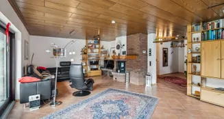 von_poll_real_estate_property_25199711_image_2