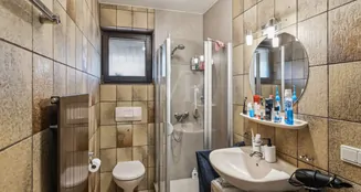 von_poll_real_estate_property_25199711_image_16