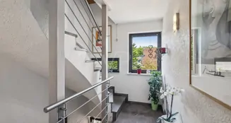 von_poll_real_estate_property_25199711_image_10