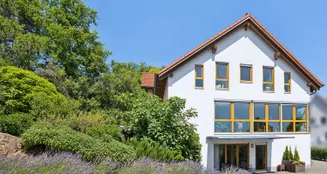 von_poll_real_estate_property_25199011_image_0