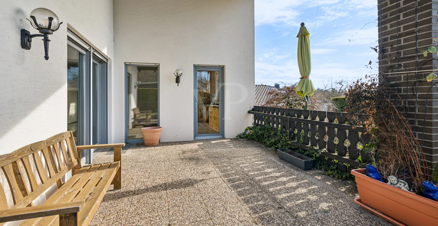 überdachte Terrasse