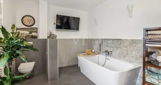 von_poll_real_estate_property_25199024_image_10