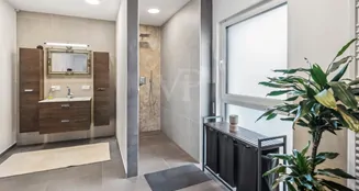 von_poll_real_estate_property_25199024_image_9