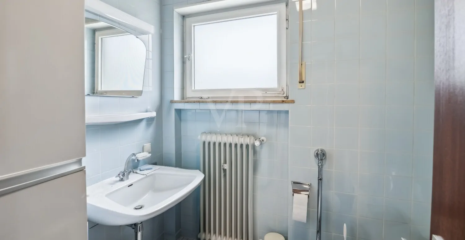 Badezimmer mit Wanne