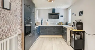 von_poll_real_estate_property_25199602_image_3