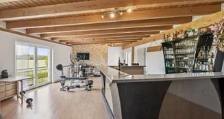 von_poll_real_estate_property_25199602_image_13