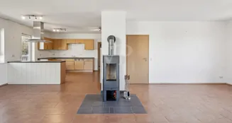 von_poll_real_estate_property_25199045_image_3