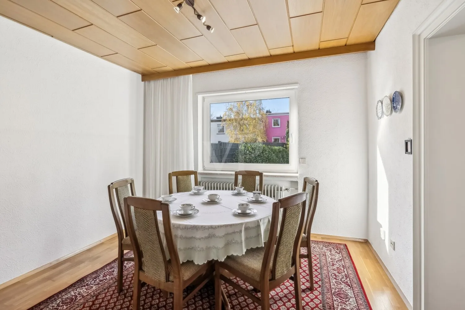 Ess- oder Arbeitszimmer