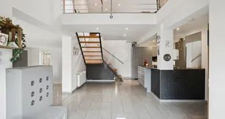 von_poll_real_estate_property_26199051_image_2