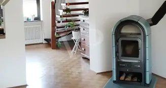 von_poll_real_estate_property_25199225_image_1