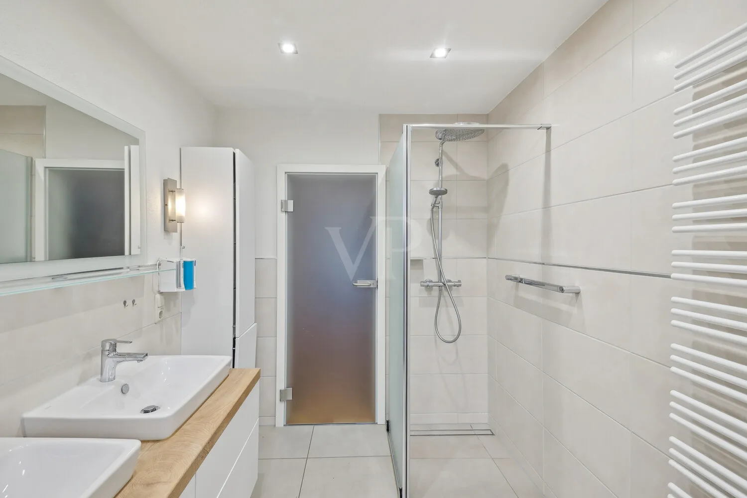 Badezimmer EG