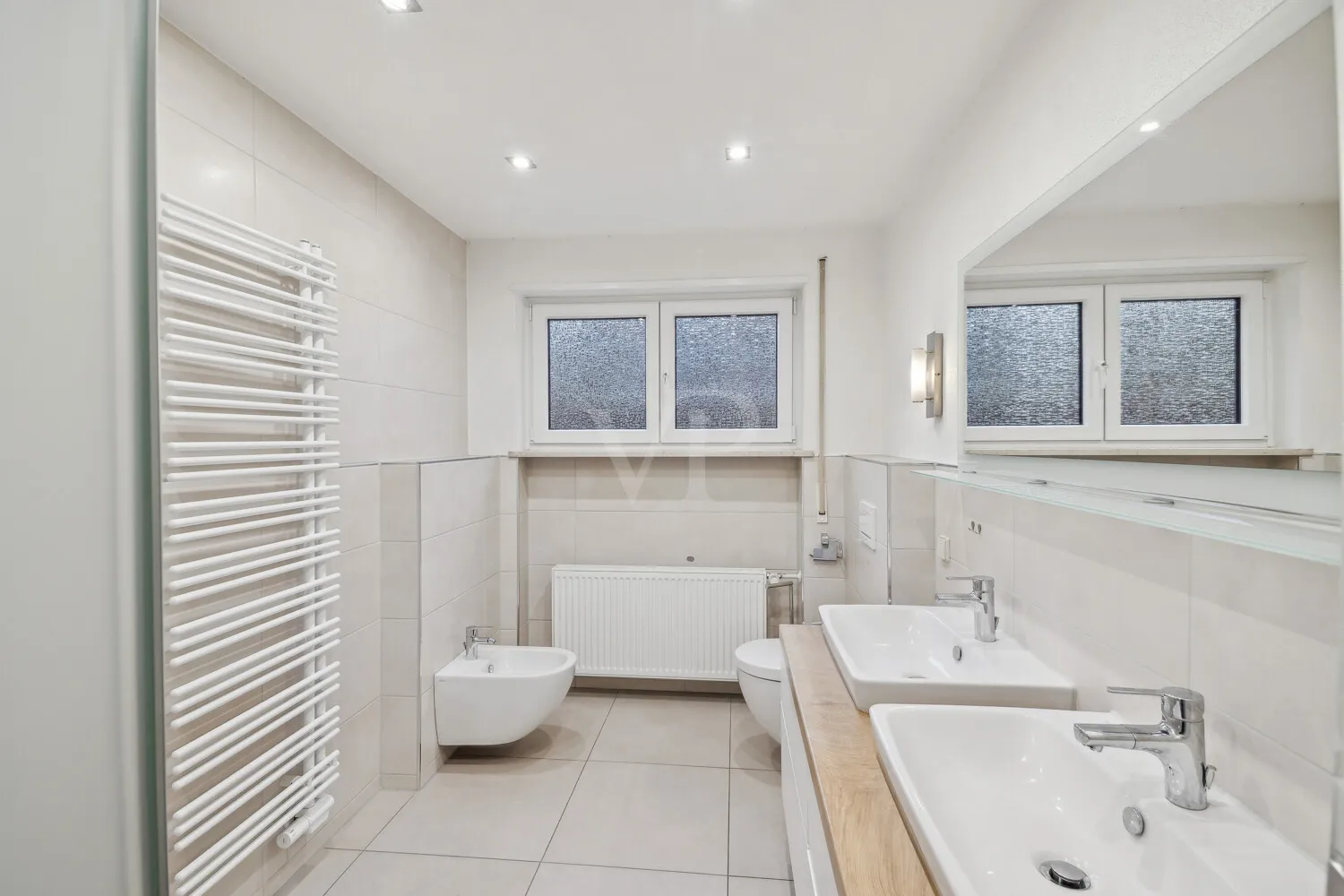 Badezimmer EG