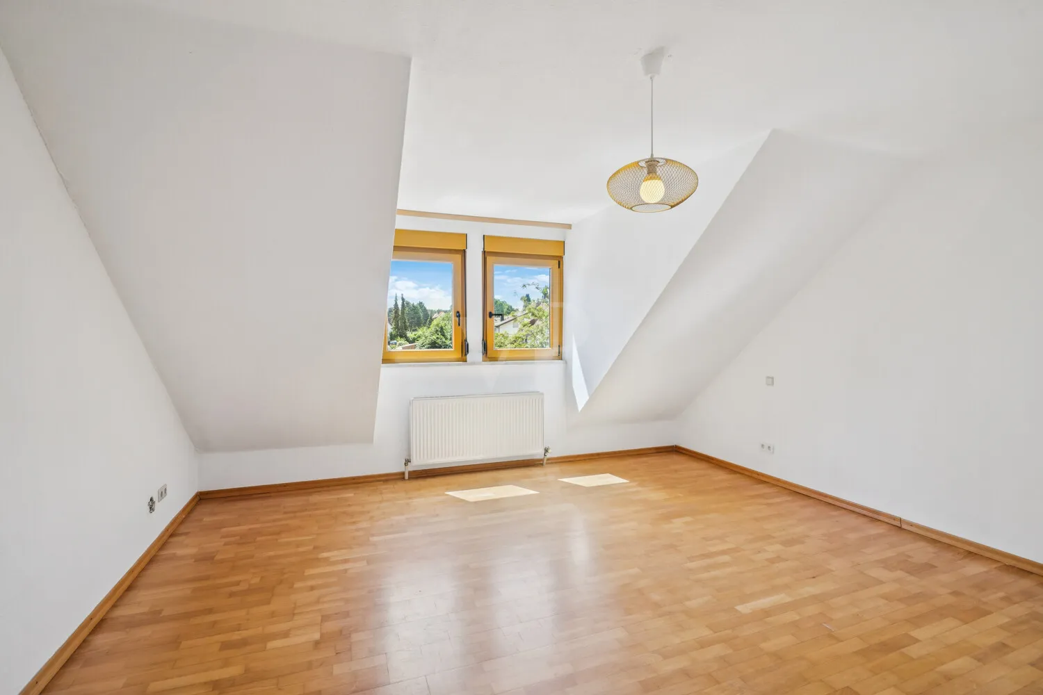 Schlafzimmer 1